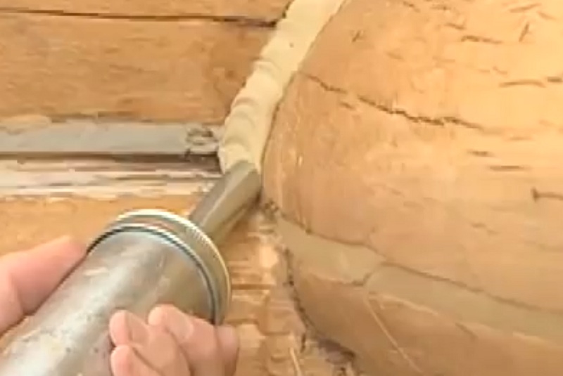Утепление деревянного дома снаружи. Чем и как можно утеплить фасад дома из дерева
